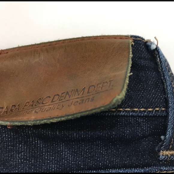 ❌SOLD❌ Zara Basics Dark Denim Skinny Jeans - Picture 6 of 8